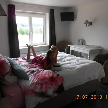 B&B De Fruithoeve Hoeselt Стая снимка